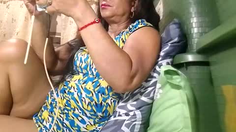 Mae online show from 04-09-26, 10:37