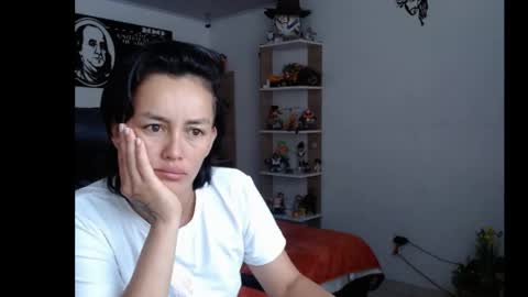 Snapshot of tucomplic69 chatting on 04-19-26, 02:16 tucomplic69 online show from 04-19-26, 02:16