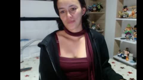 Snapshot of tucomplic69 chatting on 05-19-26, 02:07 tucomplic69 online show from 05-19-26, 02:07