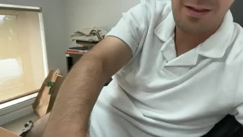 Snapshot of tugaontour chatting on 06-15-26, 11:56 tugaontour online show from 06-15-26, 11:56