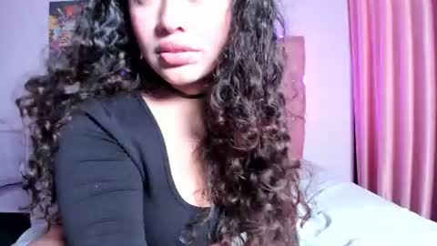 Snapshot of tulipxo chatting on 07-03-26, 12:33 Curlina online show from 07-03-26, 12:33