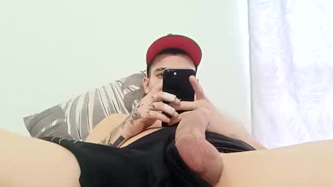 tupollaquerida3 online show from 03-03-26, 09:42