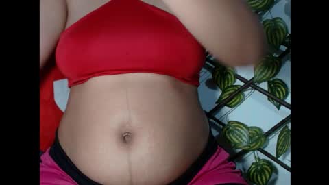 tu reina no face online show from 03-27-26, 04:18