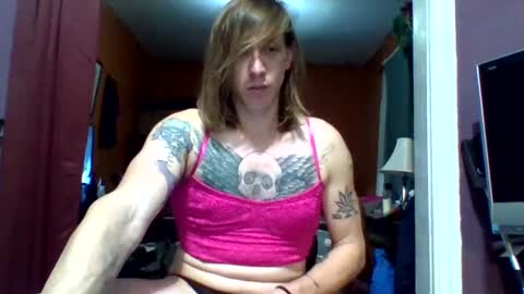 Snapshot of turnmetrans chatting on 02-10-25, 02:08 Turnmetrans online show from 02-10-25, 02:08