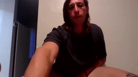 Snapshot of turnmetrans chatting on 09-26-25, 01:15 Turnmetrans online show from 09-26-25, 01:15