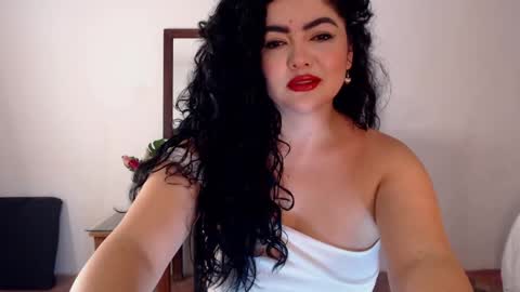 Snapshot of tuti_sex chatting on 04-26-26, 01:03 tuti online show from 04-26-26, 01:03
