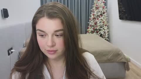 Ariana online show from 12-28-24, 08:36