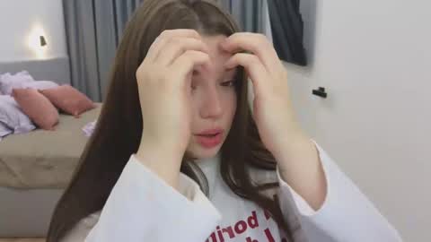 Ariana online show from 03-07-25, 09:48