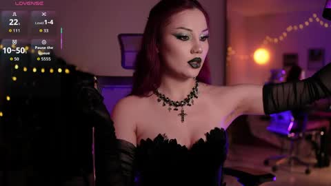 Miss Veth online show from 05-13-26, 02:42