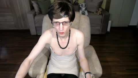 Clementine online show from 05-21-26, 08:43