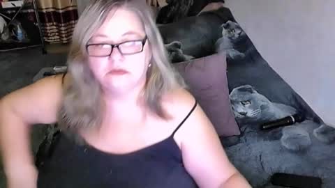 Lana online show from 12-23-25, 02:53