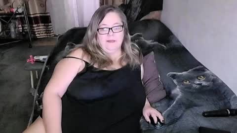 Lana online show from 04-06-26, 12:19