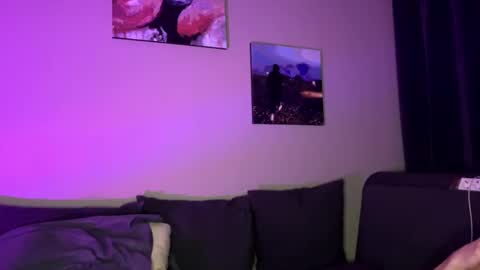 Snapshot of tw1nflame chatting on 03-11-25, 09:59 Twin Flame online show from 03-11-25, 09:59