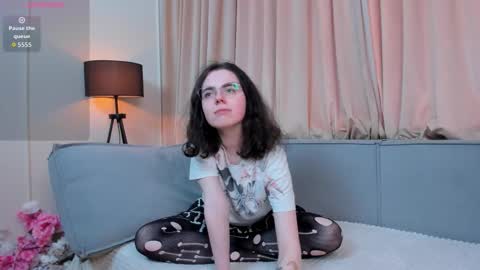 twannathidphy online show from 03-25-26, 02:12