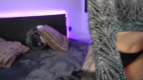 MayCarrey online show from 12-20-24, 09:28