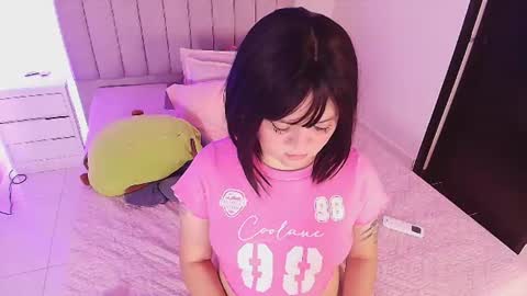 Snapshot of twiggy_sw chatting on 06-27-26, 03:11 Twiggy online show from 06-27-26, 03:11