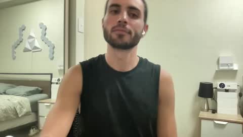 Snapshot of twikboy chatting on 02-05-25, 11:34 Twinkboy online show from 02-05-25, 11:34