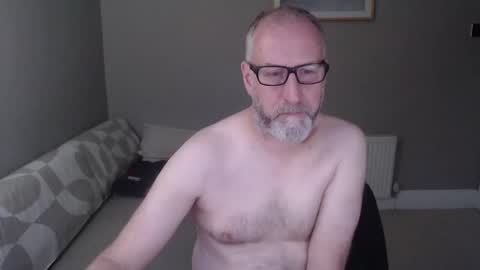 Snapshot of twilightchilli chatting on 05-14-26, 07:31 twilightchilli online show from 05-14-26, 07:31