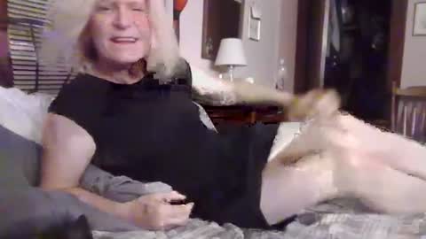 Kitten online show from 07-11-26, 05:32