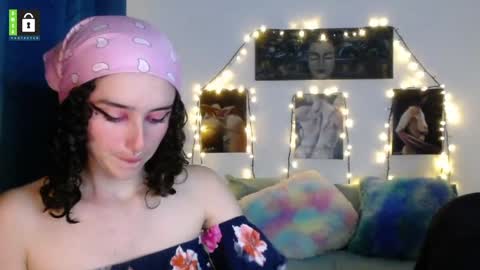 TwinFlamesXX online show from 01-27-25, 11:00