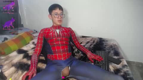 Snapshot of twink_daren chatting on 02-01-25, 12:07 Mr Daren online show from 02-01-25, 12:07