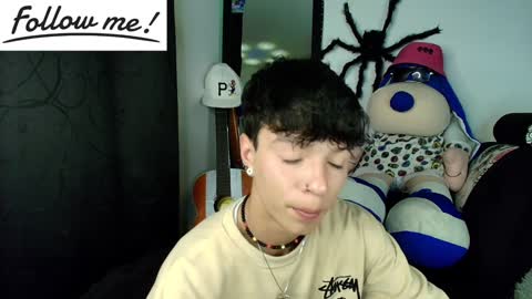 Snapshot of twink_sebas_ chatting on 12-10-24, 08:08 Bad boy sebastian online show from 12-10-24, 08:08