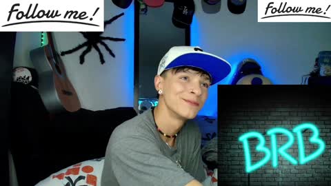 Snapshot of twink_sebas_ chatting on 12-24-24, 10:33 Bad boy sebastian online show from 12-24-24, 10:33