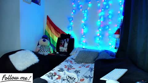 Snapshot of twink_sebas_ chatting on 01-03-25, 12:54 Bad boy sebastian online show from 01-03-25, 12:54
