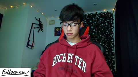 Snapshot of twink_sebas_ chatting on 01-22-25, 09:13 Bad boy sebastian online show from 01-22-25, 09:13