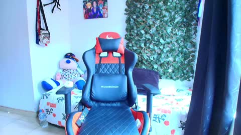 Snapshot of twink_sebas_ chatting on 01-24-25, 05:42 Bad boy sebastian online show from 01-24-25, 05:42