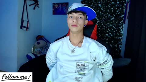 Snapshot of twink_sebas_ chatting on 01-31-25, 06:13 Bad boy sebastian online show from 01-31-25, 06:13