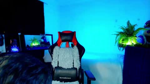 Snapshot of twink_sebas_ chatting on 10-07-25, 05:04 Bad boy sebastian online show from 10-07-25, 05:04