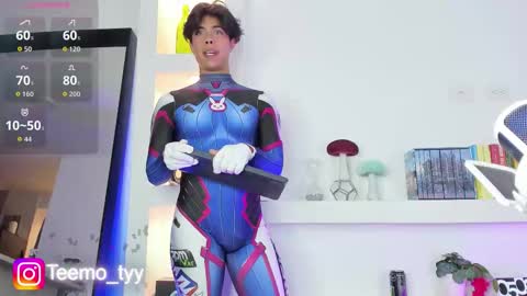 Snapshot of twink_teemo chatting on 09-13-25, 10:09 twink_teemo online show from 09-13-25, 10:09