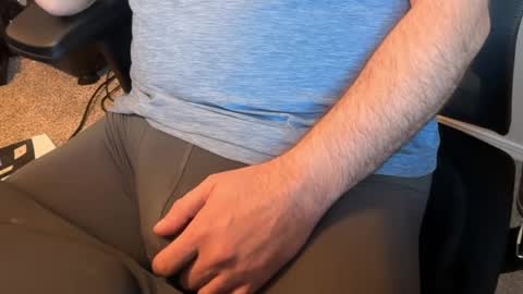 Snapshot of twinkboylover321 chatting on 03-08-25, 06:37 Tell me what to do online show from 03-08-25, 06:37