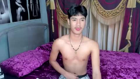 Snapshot of twinkclark chatting on 11-23-25, 10:48 clark online show from 11-23-25, 10:48