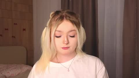 twinklefluff online show from 01-12-26, 04:01