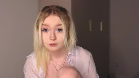 twinklefluff online show from 01-19-26, 04:33