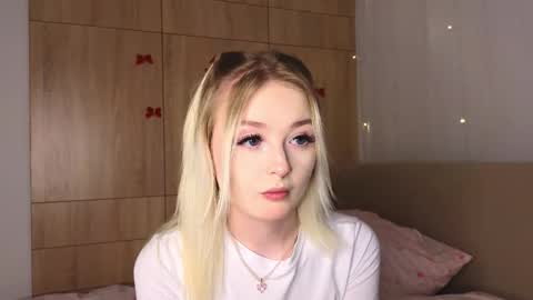 twinklefluff online show from 02-25-26, 04:05