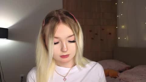 twinklefluff online show from 02-28-26, 04:19