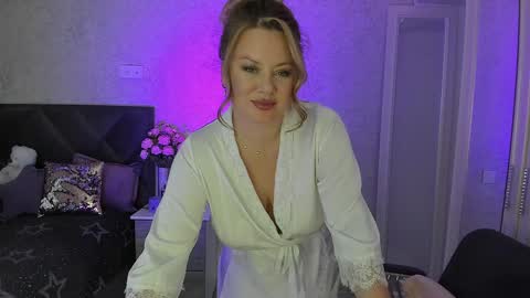 Snapshot of twinklingstar_ chatting on 12-03-24, 03:44 twinklingstar_ online show from 12-03-24, 03:44