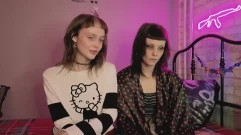 Sin and Skin online show from 04-21-26, 03:50