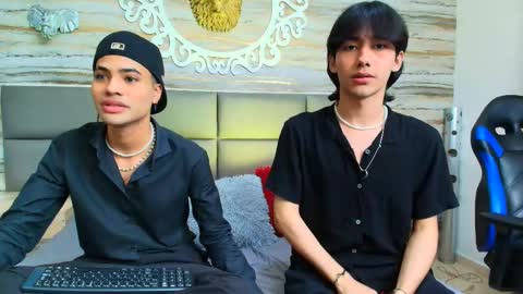 twinslovers_ online show from 09-09-25, 09:47