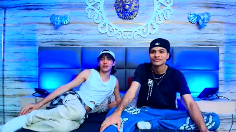 twinslovers_ online show from 09-19-25, 07:25