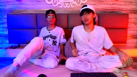 twinslovers_ online show from 09-28-25, 08:25