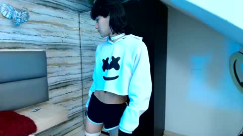 twinslovers_ online show from 11-25-25, 01:27