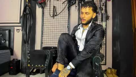 Clio  Tadeo online show from 01-06-26, 03:10