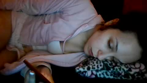 twizzytoxic22 online show from 06-17-26, 02:36