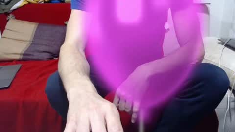 two bags online show from 01-18-26, 07:50