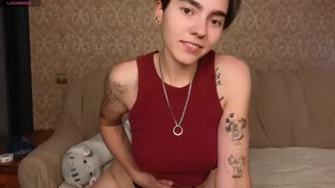 Snapshot of twobabesweet chatting on 07-07-26, 09:24 Welcome guys We Lili and Vic PVT open online show from 07-07-26, 09:24