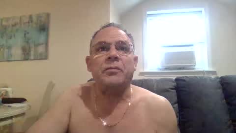 Twopeopleinlove online show from 04-18-26, 12:31